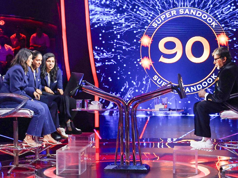 Sneh Rana’s Heartfelt Moment with Amitabh Bachchan as KBC Celebrates Women’s World Cup Medal Sneh Rana’s Heartfelt Moment with Amitabh Bachchan as KBC Celebrates Women’s World Cup Medal