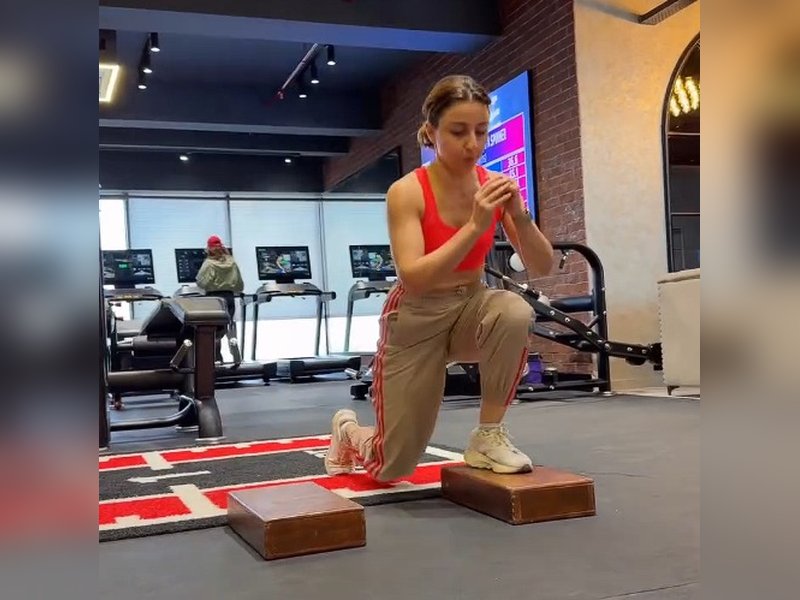 Soha Ali Khan: Trainer Mixing Up Strength with Survival Training?