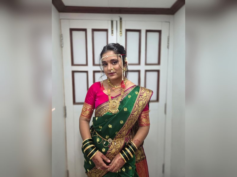 Sumbul Touqeer Khan’s Stunning ‘Nauvaree’ Saree as a Bride Evokes Heartfelt Emotions! Sumbul Touqeer Khan’s Stunning ‘Nauvaree’ Saree as a Bride Evokes Heartfelt Emotions!