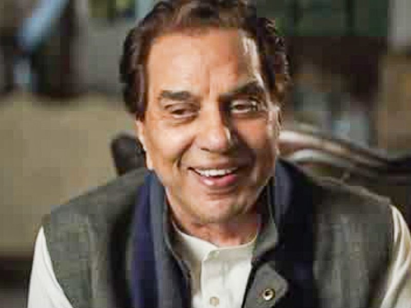 Sunny Deol Shares Heartfelt Tribute to Dad Dharmendra After Watching “Ikkis” Trailer Release Sunny Deol Shares Heartfelt Tribute to Dad Dharmendra After Watching “Ikkis” Trailer Release