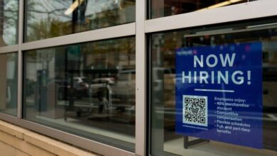 US Jobless Claims Increase to 236,000 Amid Hiring Challenges, Federal Reserve Reports