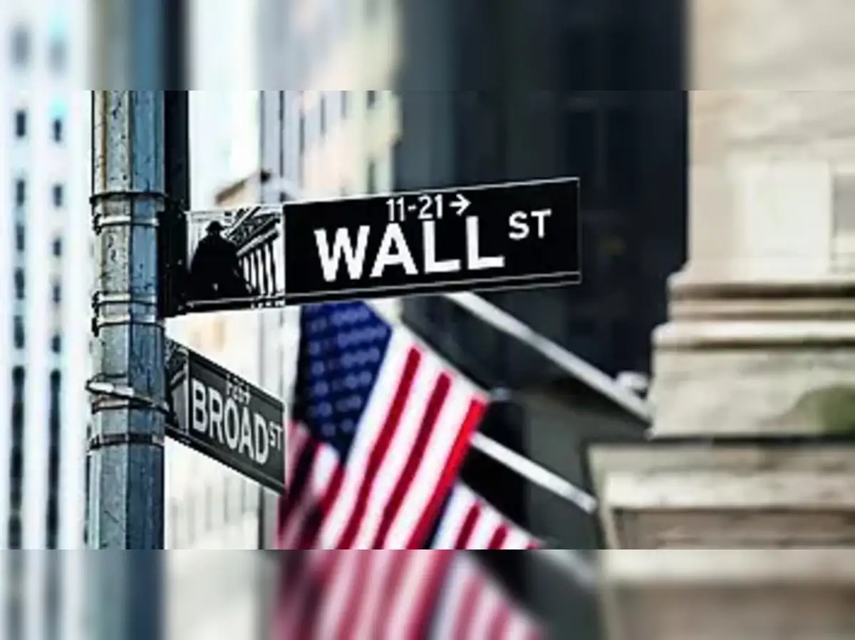 US Markets Update: Wall Street Steady Near Record Highs
