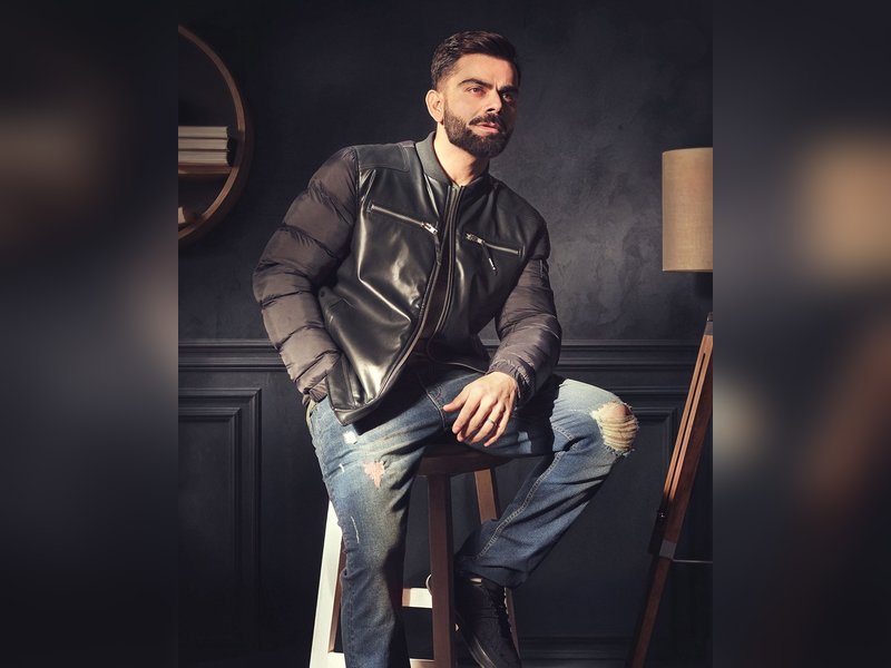 Virat Kohli shares heartfelt Christmas and New Year wishes with fans and everyone.