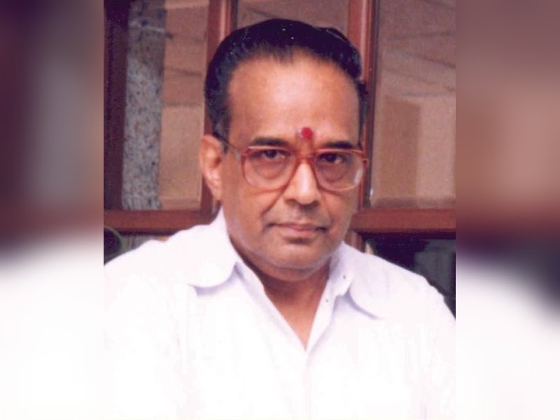 Vishal Honors AVM Saravanan: A Learning Legacy for Aspiring Filmmakers Vishal Honors AVM Saravanan: A Learning Legacy for Aspiring Filmmakers