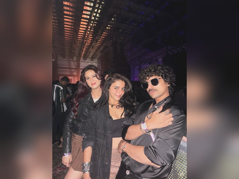 Wamiqa Gabbi Enjoys First Concert with Dad and Friends at Sunidhi Chauhan’s Memorable Show in Mumbai Wamiqa Gabbi Enjoys First Concert with Dad and Friends at Sunidhi Chauhan’s Memorable Show in Mumbai