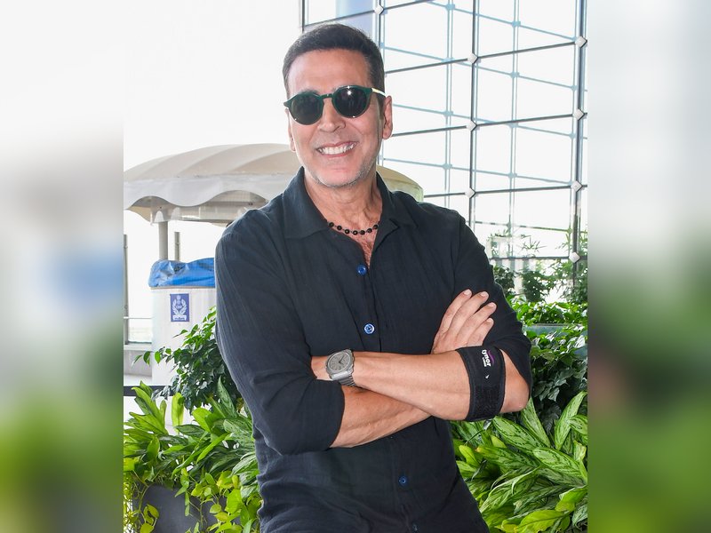 Akshay Kumar Shares Marriage Wisdom: Saying ‘Sorry’ is Key, Sparks Laughter with Riteish Deshmukh
