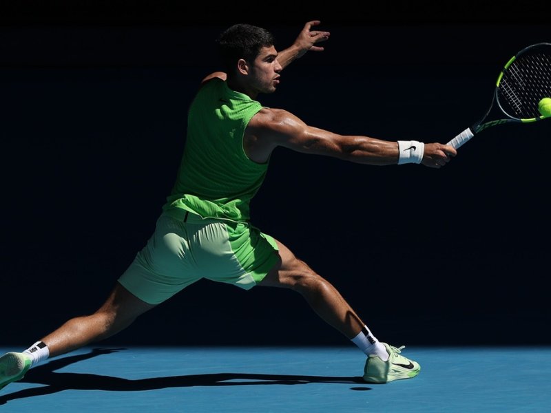 Alcaraz endures marathon first set in Aus Open, advancing to third round with a strong performance