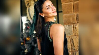 Alia Bhatt praises Ranveer Singh’s record-breaking film Dhurandhar as a milestone in Indian cinema.