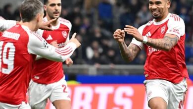 Arsenal secures top-8 Champions League spot with win over Milan; Spurs defeat Dortmund
