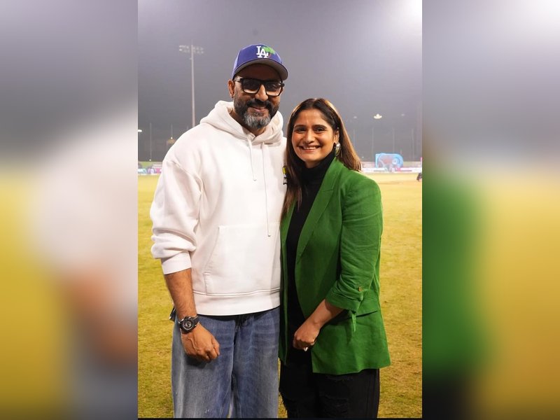 Arti Singh shares heartfelt moments with Abhishek Bachchan, praising his graceful legacy at an event.