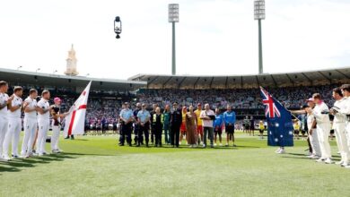 Australia, England honor Bondi shooting victims and first responders at SCG match