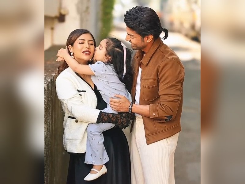 Debinna Bonnerjee shares motherhood moments, teaching kids through observation in a touching video.