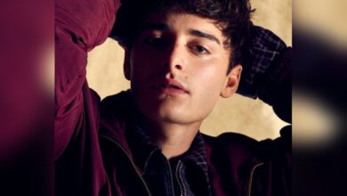 Finn Wolfhard hints at a possible return to the IT universe and reflects on his early fame journey.
