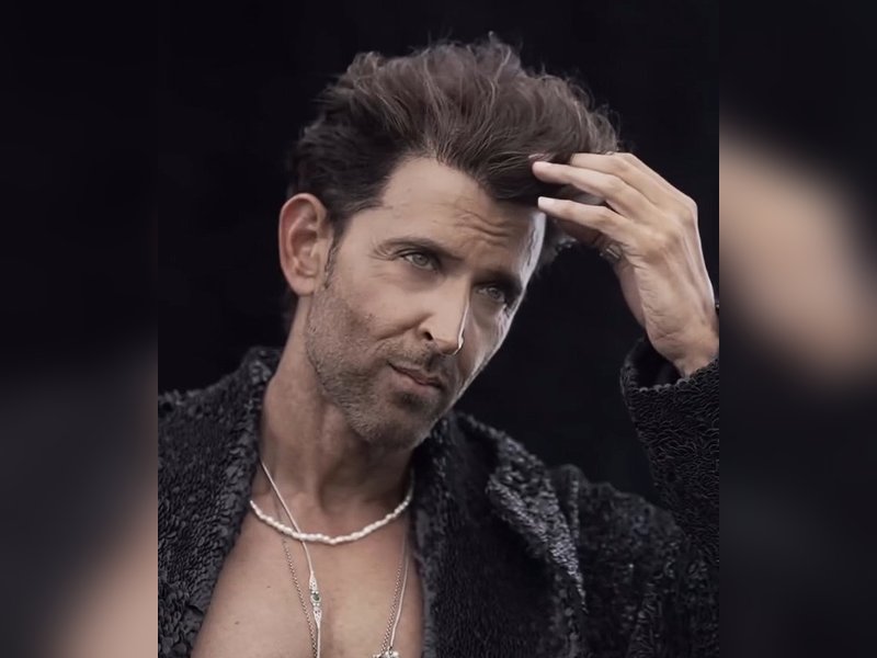 Hrithik Roshan shares BTS video flaunting abs and announces exciting new project “Storm” on OTT! Hrithik Roshan shares BTS video flaunting abs and announces exciting new project “Storm” on OTT!