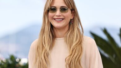 Jennifer Lawrence reveals why she prefers filming intimate scenes with strangers over friends.