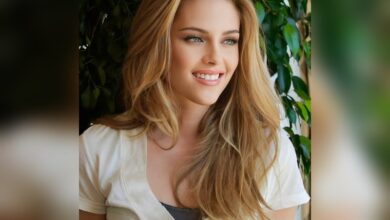 Kristen Stewart wants to direct a high-budget remake of the iconic vampire romance “Twilight.”