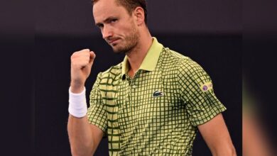 Medvedev reaches Brisbane quarterfinals as Lehecka retires due to ankle injury; Pegula wins