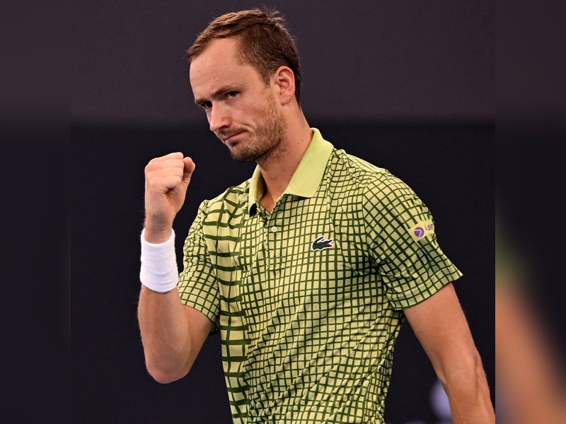 Medvedev reaches Brisbane quarterfinals as Lehecka retires due to ankle injury; Pegula wins