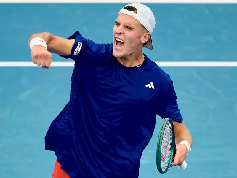 Mensik beats Ruud, leading Czechia to victory over Norway in the United Cup