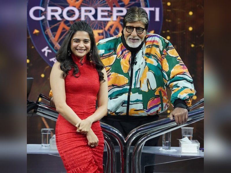 Mithila Palkar Entertains Amitabh Bachchan with Marathi Phrases on Kaun Banega Crorepati Set