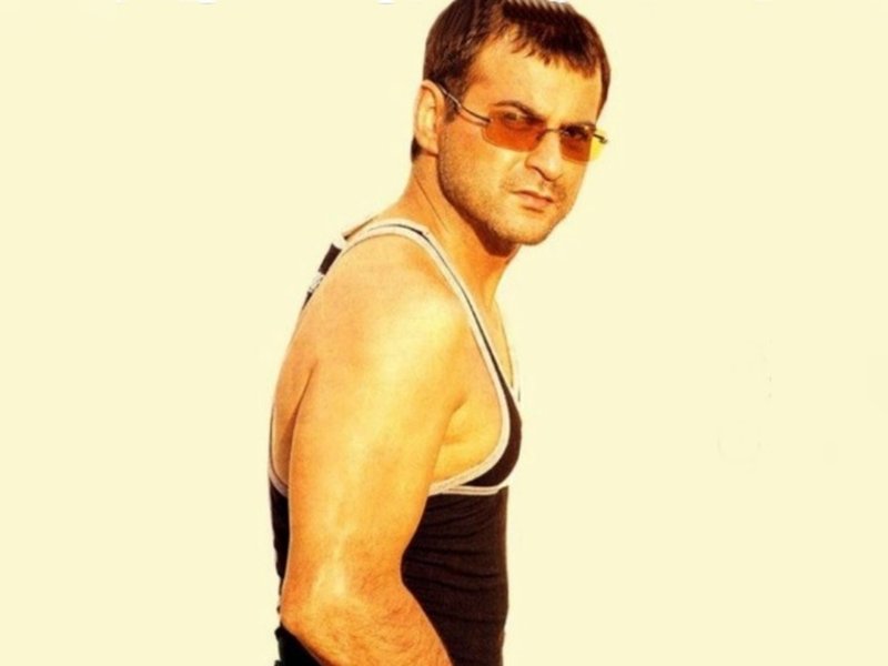 Sanjay Kapoor Reflects on His First Negative Role in “Koi Mere Dil Se Poochhe” 25 Years Ago