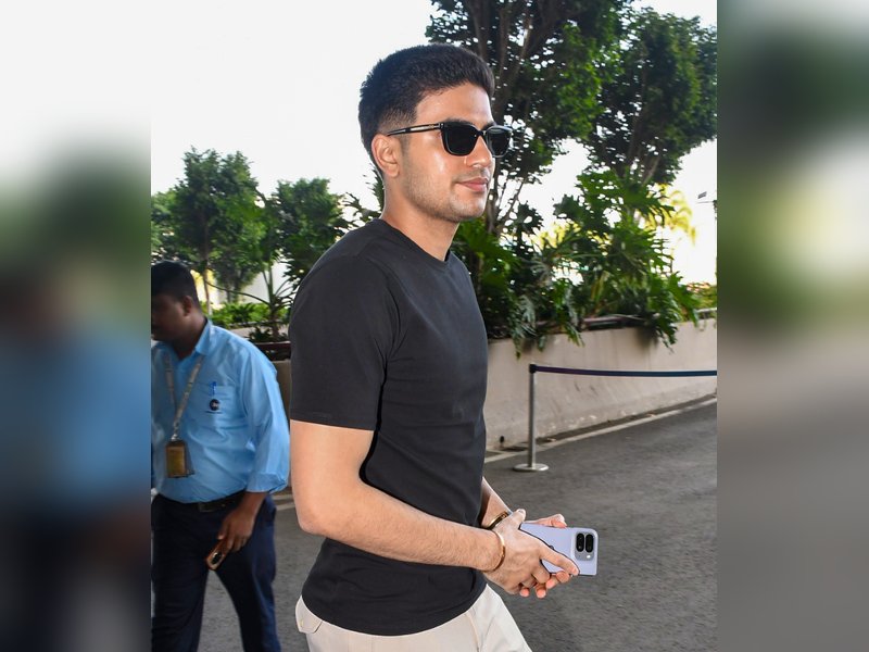 Shubman Gill and New Zealand team reach Vadodara for the 1st ODI against India