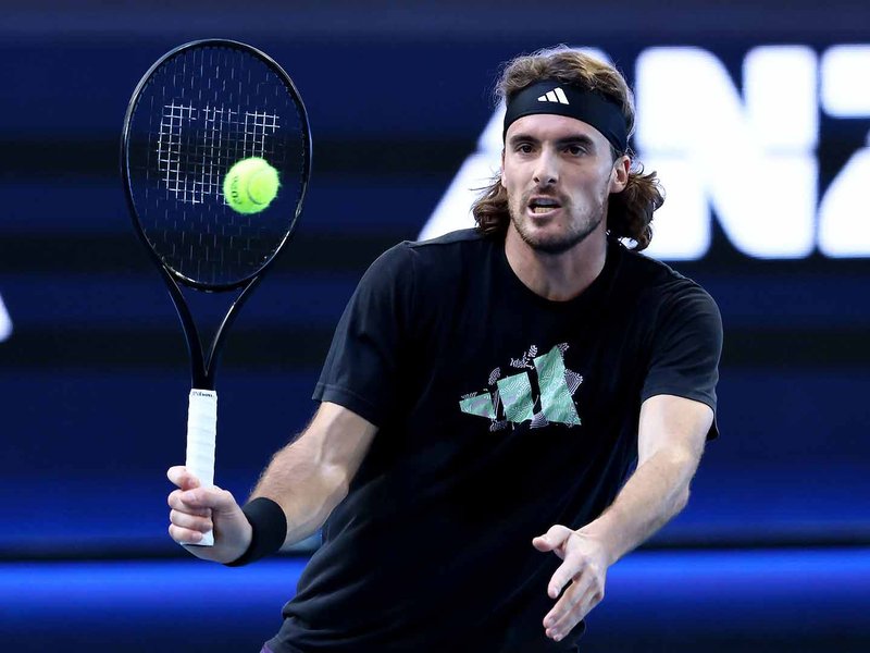 Tsitsipas considers retirement after a challenging injury-plagued 2025 season