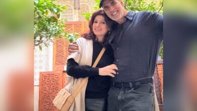 Twinkle Khanna Celebrates Birthday with Fragrance Adventure in Paris with Akshay Kumar