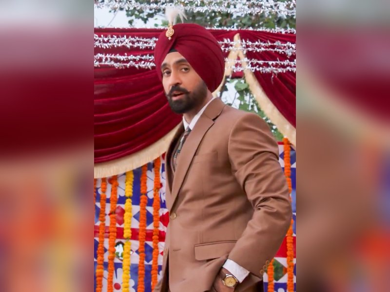 Varun Dhawan shares memories of singing Diljit Dosanjh’s songs while promoting ‘Border 2’ film. Varun Dhawan shares memories of singing Diljit Dosanjh’s songs while promoting ‘Border 2’ film.