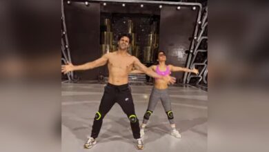 Vivek Dahiya pays tribute to Hrithik Roshan on his 52nd birthday, reminiscing about “Kaho Naa… Pyaar Hai”.