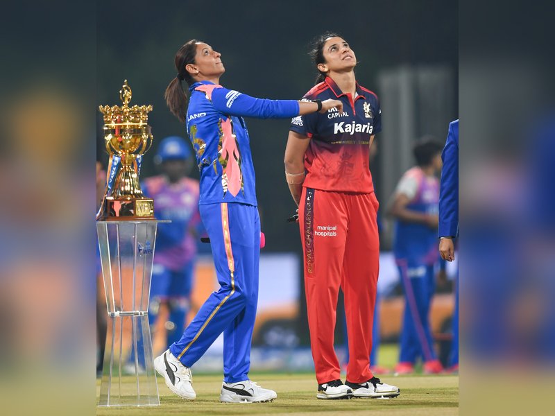 WPL 2026: RCB bowls first vs. defending champs MI as unwell Matthews misses out