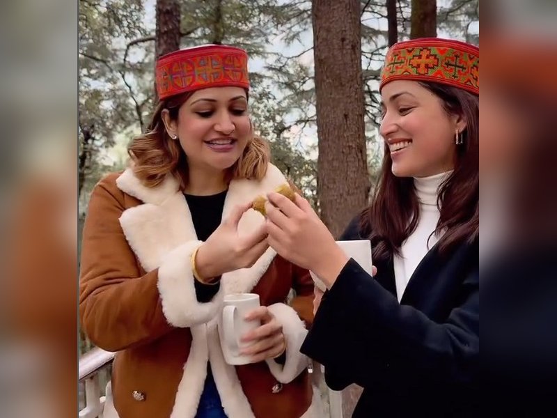 Yami Gautam shares her cozy winter moment with sister, enjoying tea and panjiri laddoos at home.